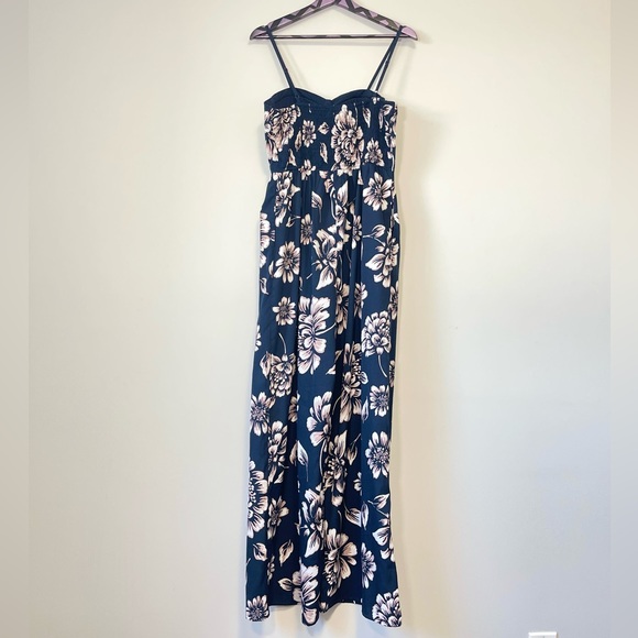 Band Of Gypsies Navy Floral Sweetheart Sleeveless Jumpsuit Medium - Picture 3 of 8